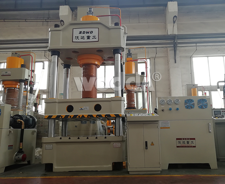 315噸(dun)四柱液壓機