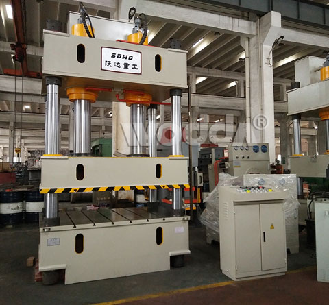 315噸雙缸四柱(zhu)液壓機