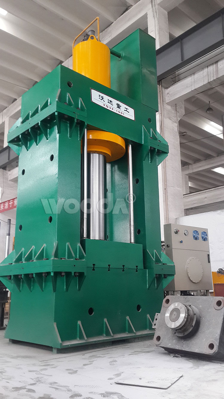 框架式(shi)龍門液壓(ya)機