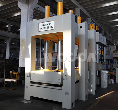 400T龍門(mén)框架式液壓(yā)機