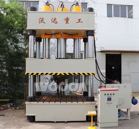 1800T三梁四(sì)柱液壓機