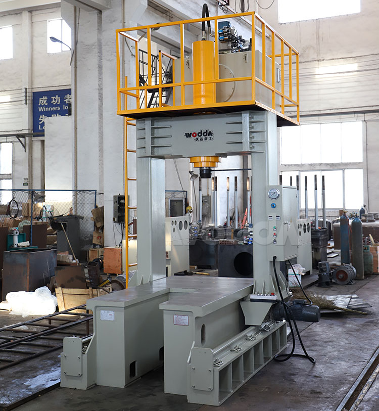 小型龍門液(ye)壓機