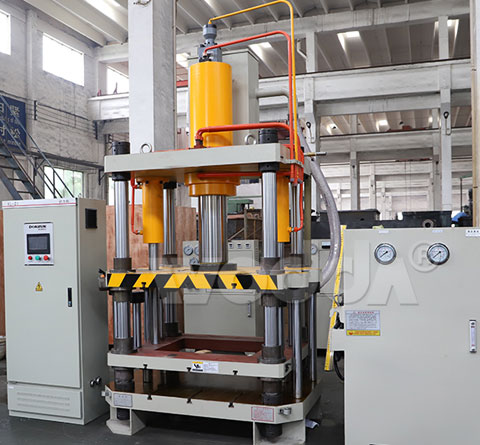 100噸(dun)四梁四柱液(ye)壓機