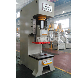 滑塊導(dao)軌沖床