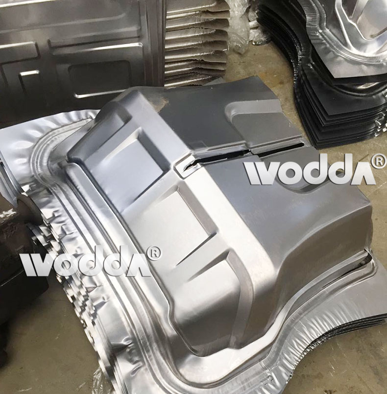 電動(dong)車擋風(fēng)闆液壓(ya)機加工(gōng)樣品展(zhǎn)示