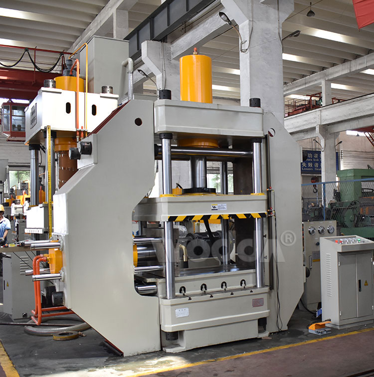 200噸四柱液壓(ya)機