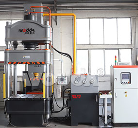 200噸三梁四柱(zhù)液壓機