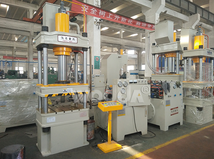 100噸是豬(zhu)液壓機(ji)