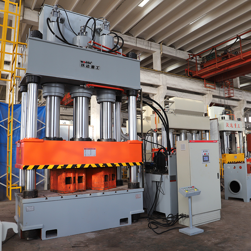 800噸液壓(yā)機