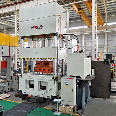 1000噸(dun)四柱拉伸液(ye)壓機_1000噸拉伸(shen)機