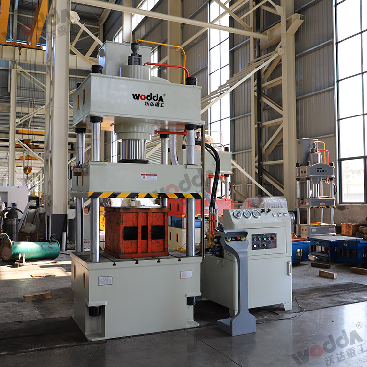 200噸四(sì)柱拉伸液壓(yā)機 200噸四柱拉(lā)伸液壓機