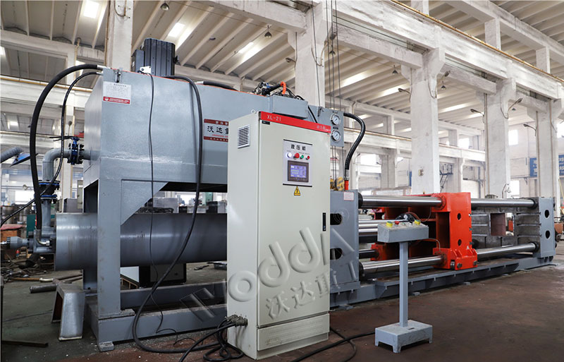 卧式(shì)四柱液壓機(ji)