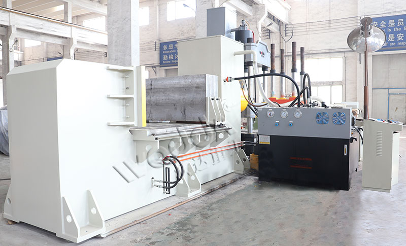 500噸卧式單(dan)柱液壓機 500噸卧式(shì)單柱液壓機