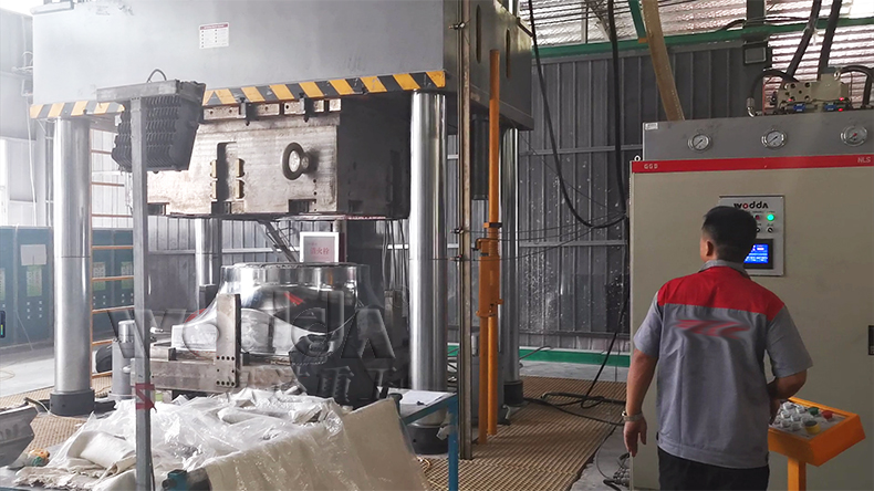 玻(bō)璃鋼風機(jī)生産設備(bèi)