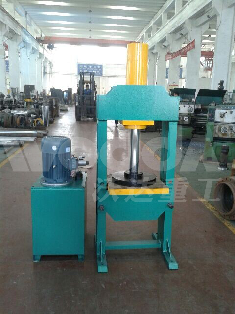 小型液壓(yā)機 小型液壓(yā)機