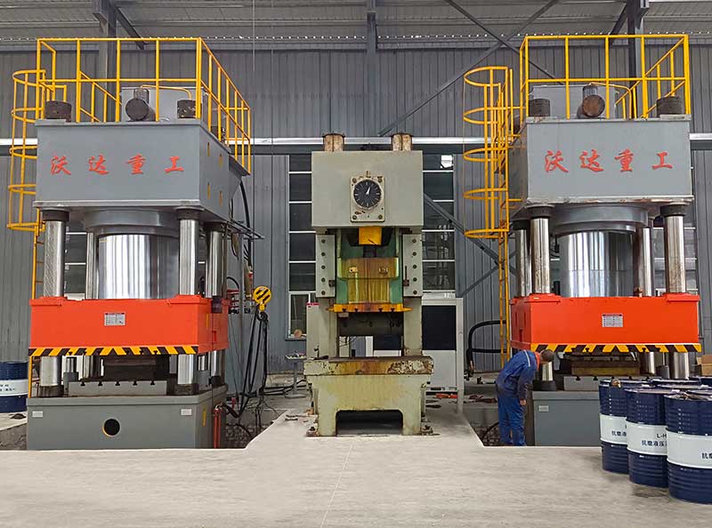 1000噸油壓機(jī)價格 1000噸油(yóu)壓機價格(gé)