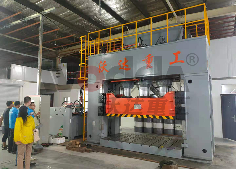 1000框架式(shì)拉伸液(ye)壓機 1000框(kuàng)架式拉(lā)伸液壓(ya)機