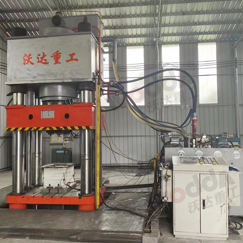 1000噸匣缽成型液(yè)壓機 1000噸匣缽成型(xing)液壓機