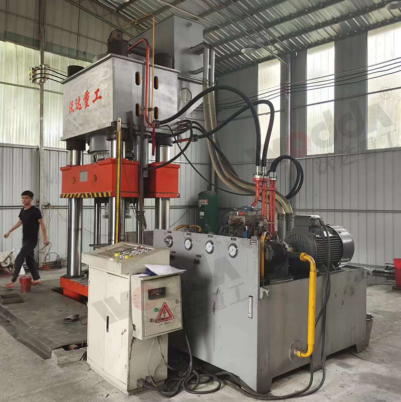 1000噸匣缽成型液壓(ya)機 1000噸匣缽成型液(yè)壓機