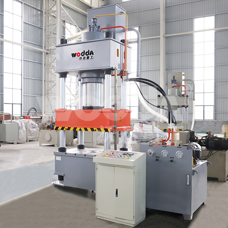 400噸四柱液(ye)壓機價格(gé) 400噸四柱液(yè)壓機價格(gé)