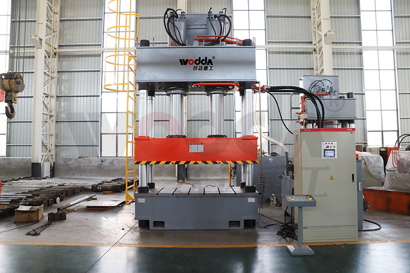 四柱液壓機價格(gé)越貴質量越好麼(me) 四柱液壓機價格(ge)越貴質量越好麼(me)