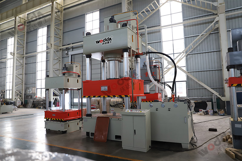 630噸拉(la)伸液壓(ya)機 630噸拉(la)伸液壓(yā)機