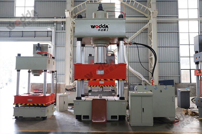 630噸拉(lā)伸液壓機(jī) 630噸拉伸液(ye)壓機