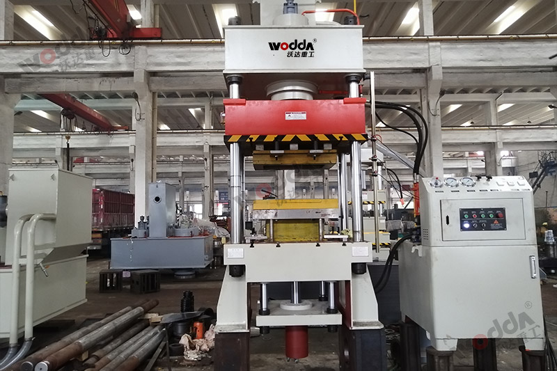 不鏽鋼托(tuō)盤拉伸液(yè)壓機 不鏽(xiù)鋼托盤拉(lā)伸液壓機(ji)