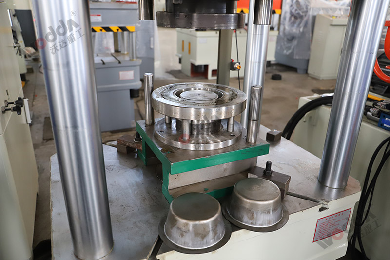 拉(lā)伸液壓機 拉(la)伸液壓機