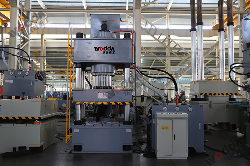 630噸拉(lā)伸液壓機 630噸拉伸(shen)液壓機