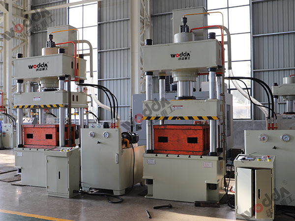 200噸(dun)拉伸液(yè)壓機 200噸(dun)拉伸液(ye)壓機