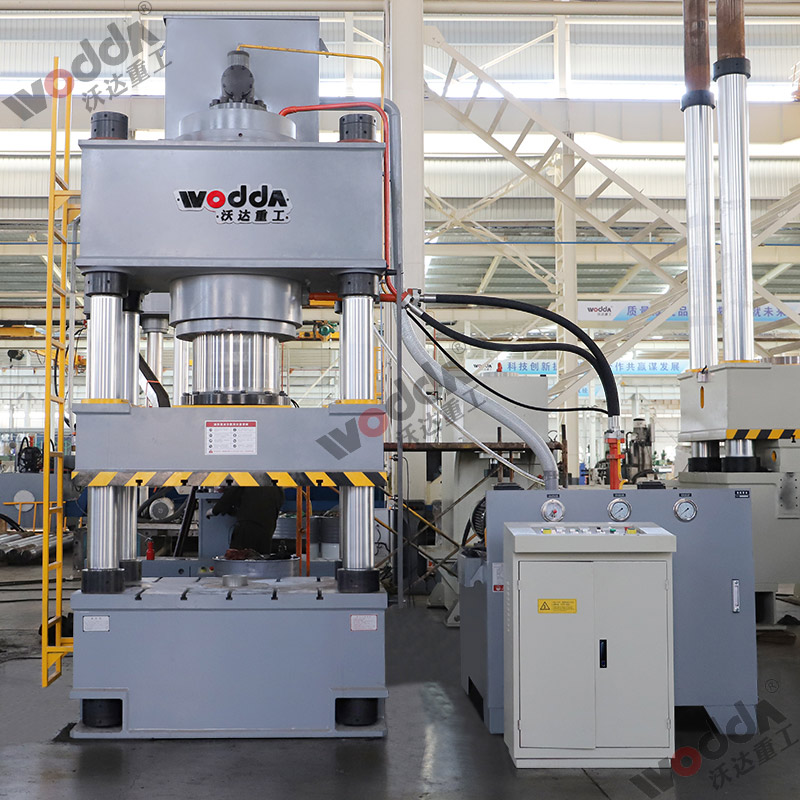 630噸四柱拉(lā)伸液壓機