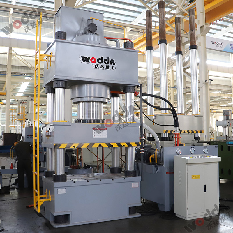 630噸四柱(zhù)拉伸液(yè)壓機 630噸(dun)四柱拉(la)伸液壓(yā)機