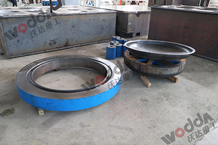 封頭模具(ju)及産品 封頭(tóu)模具及産品(pin)