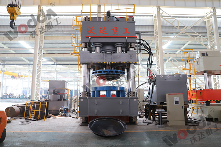 封頭液壓(ya)機 封頭液壓(ya)機