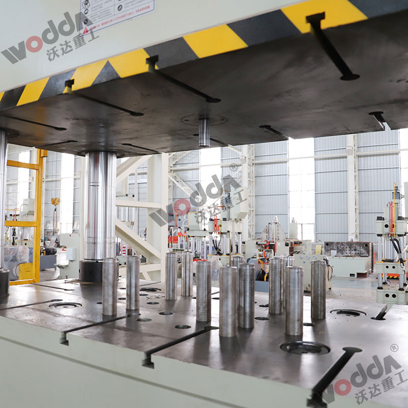 液壓機(jī)多頂杆(gan) 液壓機(ji)多頂杆(gǎn)