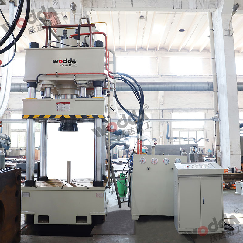 封頭(tóu)液壓機(jī) 封頭液(ye)壓機