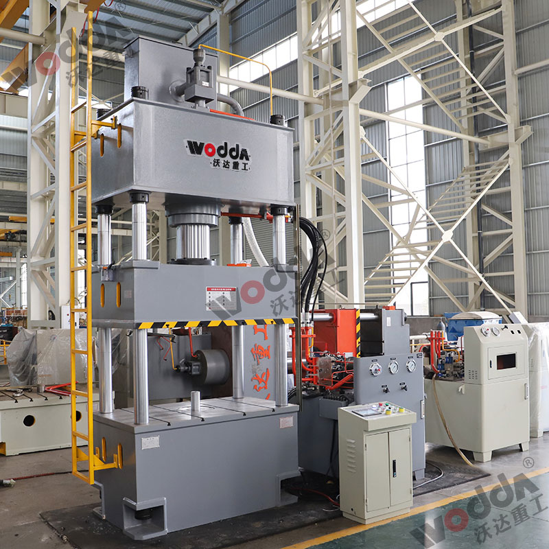 200噸拉伸(shēn)液壓機 200噸拉伸液(yè)壓機