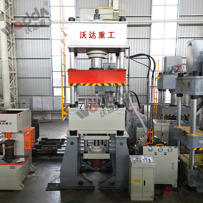 315噸(dun)液壓墊拉(lā)伸液壓機(ji) 315噸液壓墊(nian)拉伸液壓(yā)機