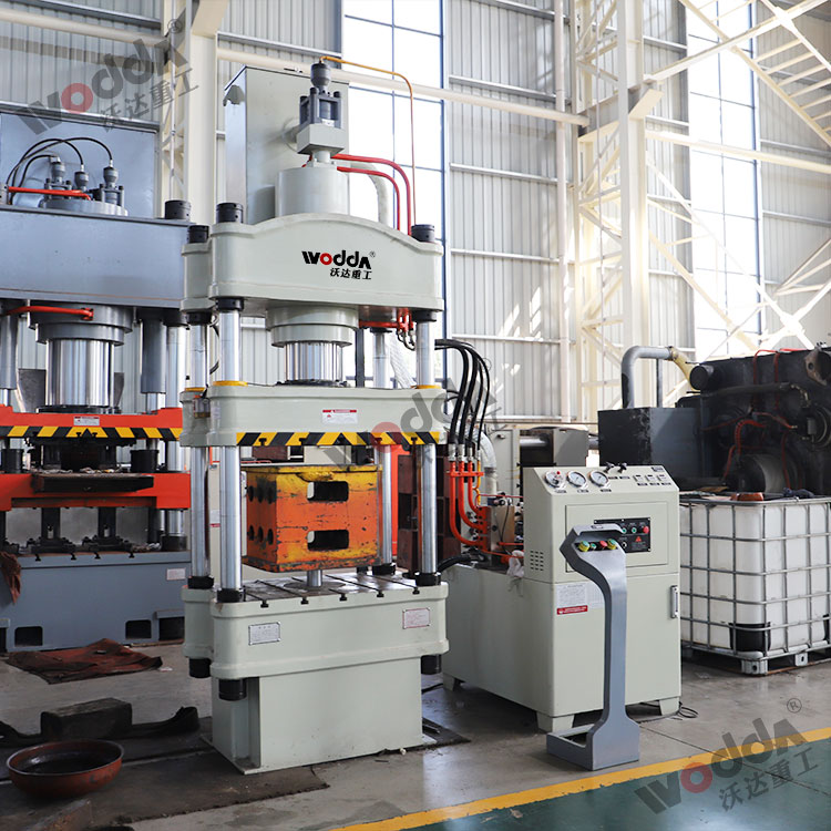 200噸拉(la)伸液壓(ya)機 200噸拉(la)伸液壓(ya)機