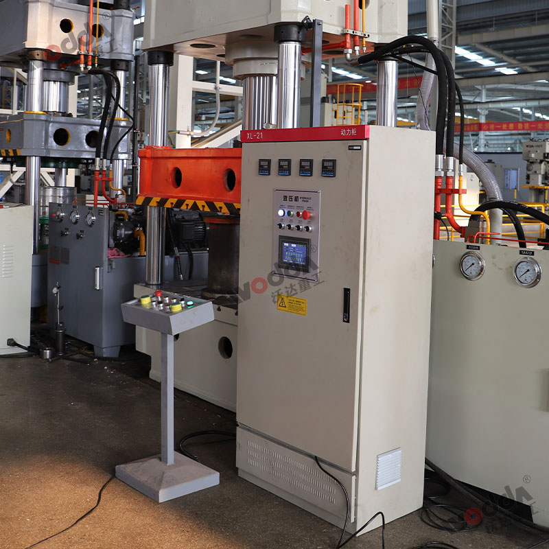 電器(qì)櫃 電器(qi)櫃