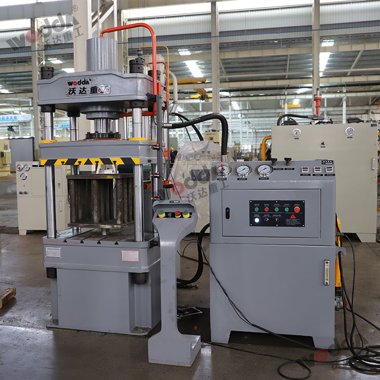 100噸四柱液壓機(ji) 100噸四柱液壓機