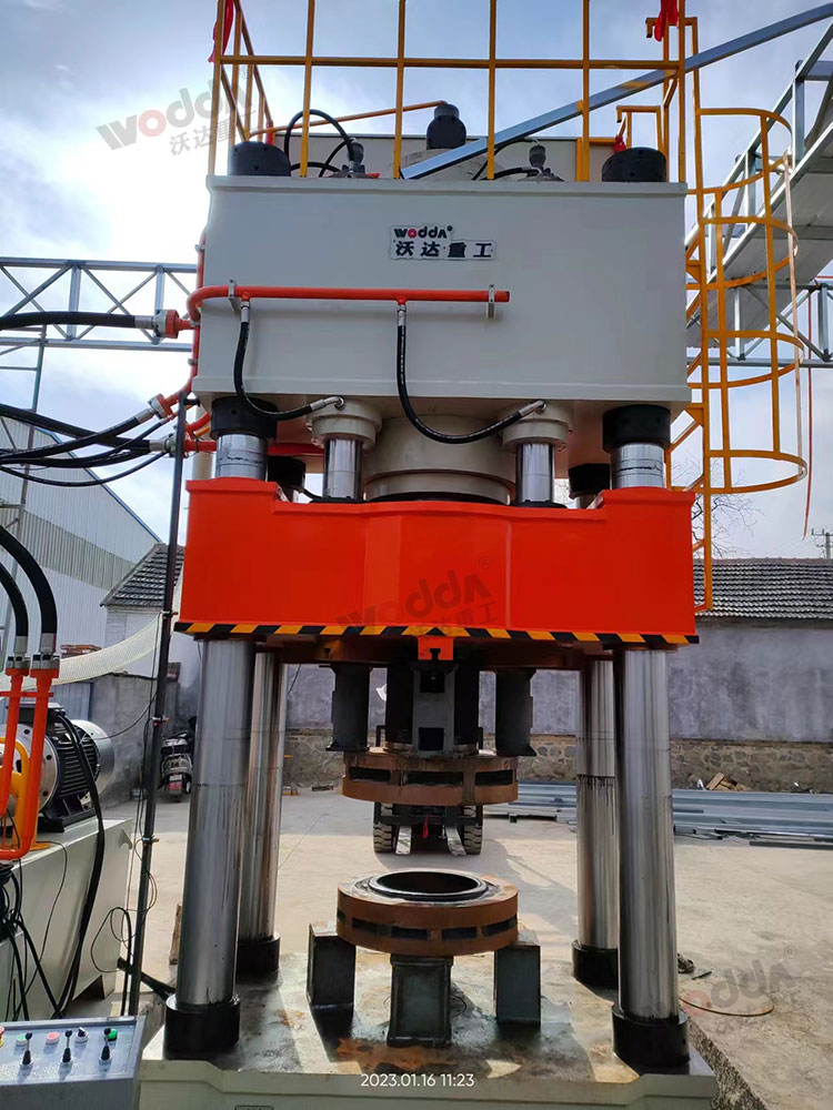 800噸(dun)封頭拉伸液壓機(jī) 800噸封頭拉伸液壓(yā)機