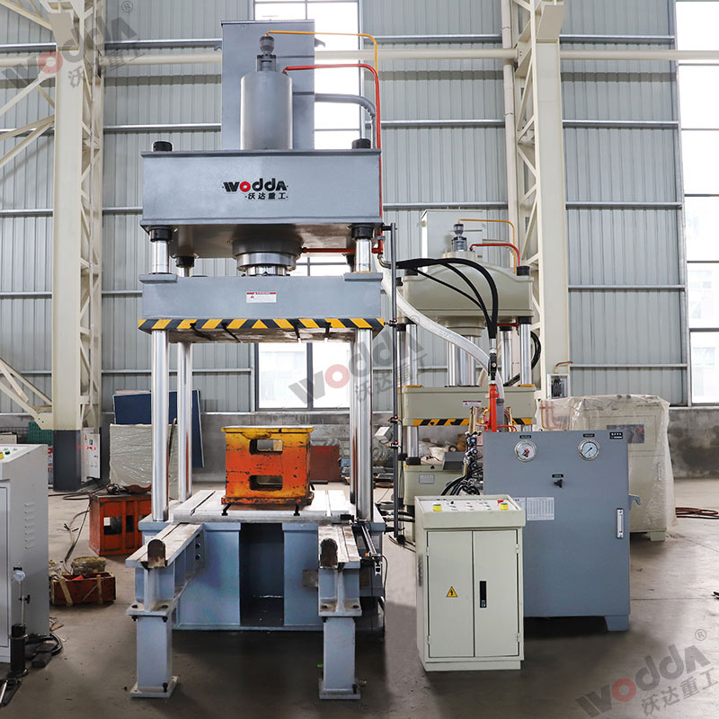 200噸四柱拉(lā)伸液壓機 200噸四柱(zhù)拉伸液壓機