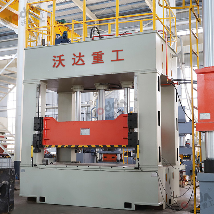 250噸框(kuang)架液壓機(jī)(三缸) 250噸框(kuàng)架液壓機(jī)(三缸)