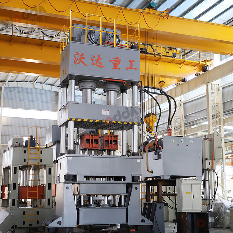 1000噸液壓墊(多頂杆(gǎn))拉伸液壓機(圖2) 1000噸(dūn)液壓墊(多頂杆)拉(lā)伸液壓機(圖2)