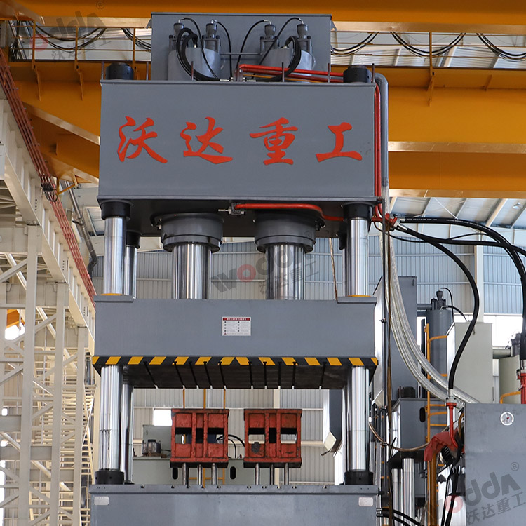 1000液壓(yā)機(立柱、油缸) 1000液壓(yā)機(立柱、油缸)