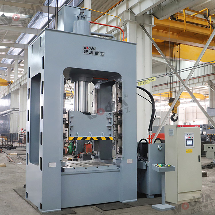 200噸框架液(ye)壓機(圖1) 200噸框架液(ye)壓機(圖1)