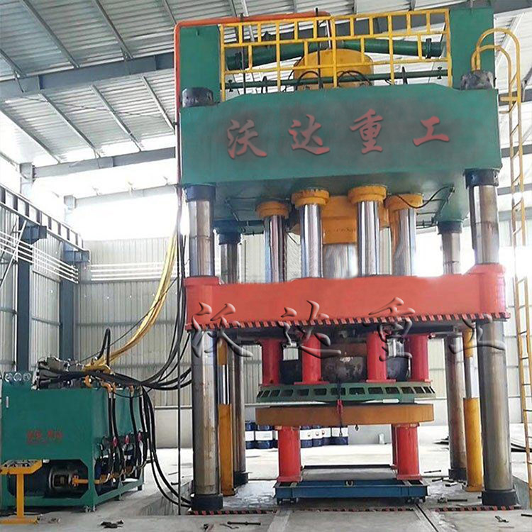 大型封頭液壓(ya)機(圖1) 大型封頭液(yè)壓機(圖1)