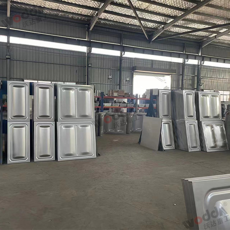 不鏽鋼水(shuǐ)箱壓制成(chéng)品 不鏽鋼(gāng)水箱壓制(zhì)成品